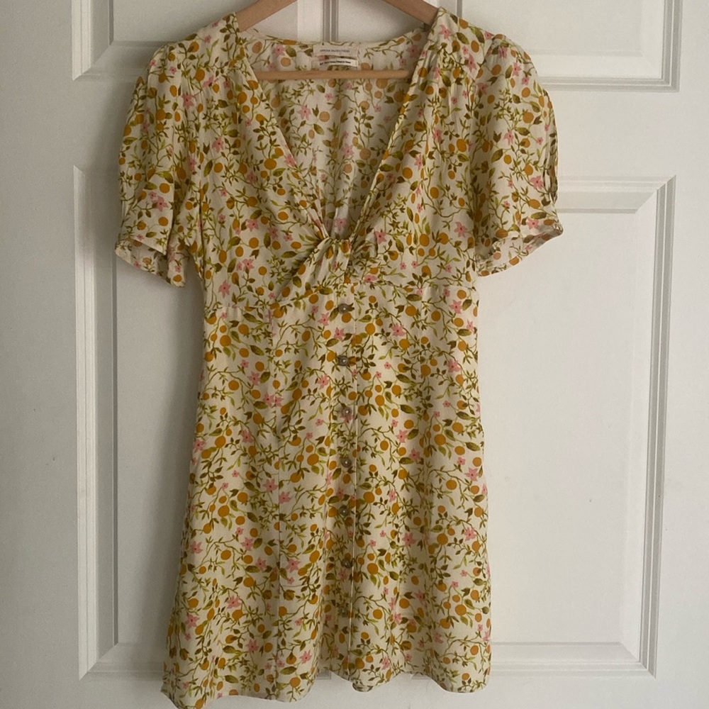 Urban Outfitters Mini Dress Size S Bettie Twist-Front Florals & Oranges 🌸🍊 Cali